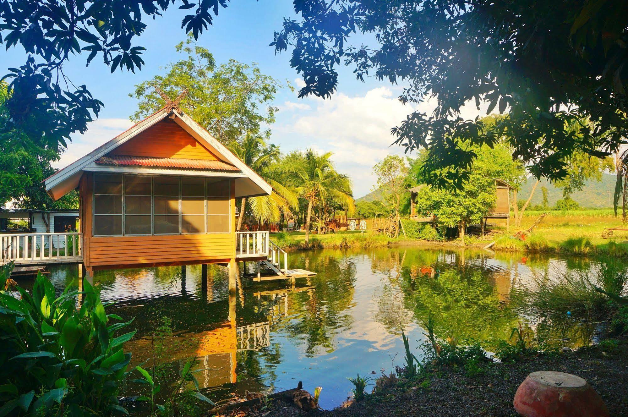 Wanlapa Farmstay Ban Khok Krathiam Exterior photo