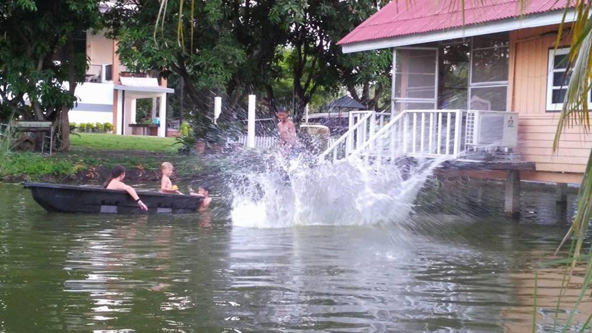 Wanlapa Farmstay Ban Khok Krathiam Exterior photo
